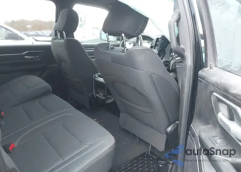 2023 Ram 1500 Big Horn 4X4 5'7 Box из США, поврежденный, VIN 1C6RRFFG2PN597791